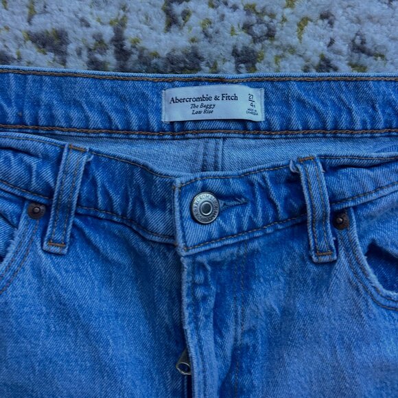 Low Rise Baggy Jean - Picture 3 of 5